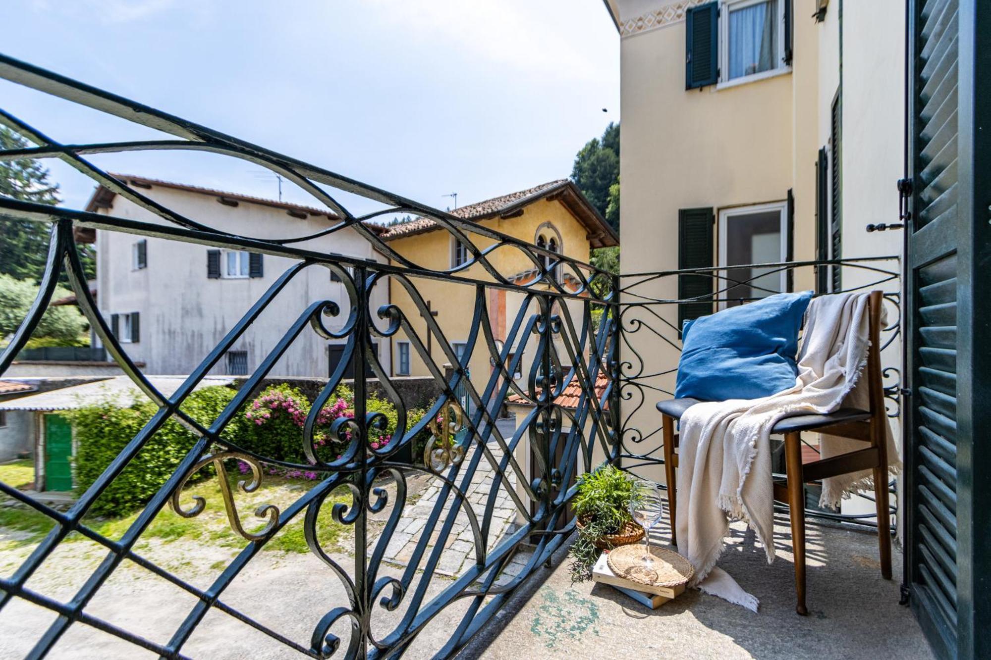 Le Dalie - Appartamento Stresa - Magognino Brisino Bagian luar foto