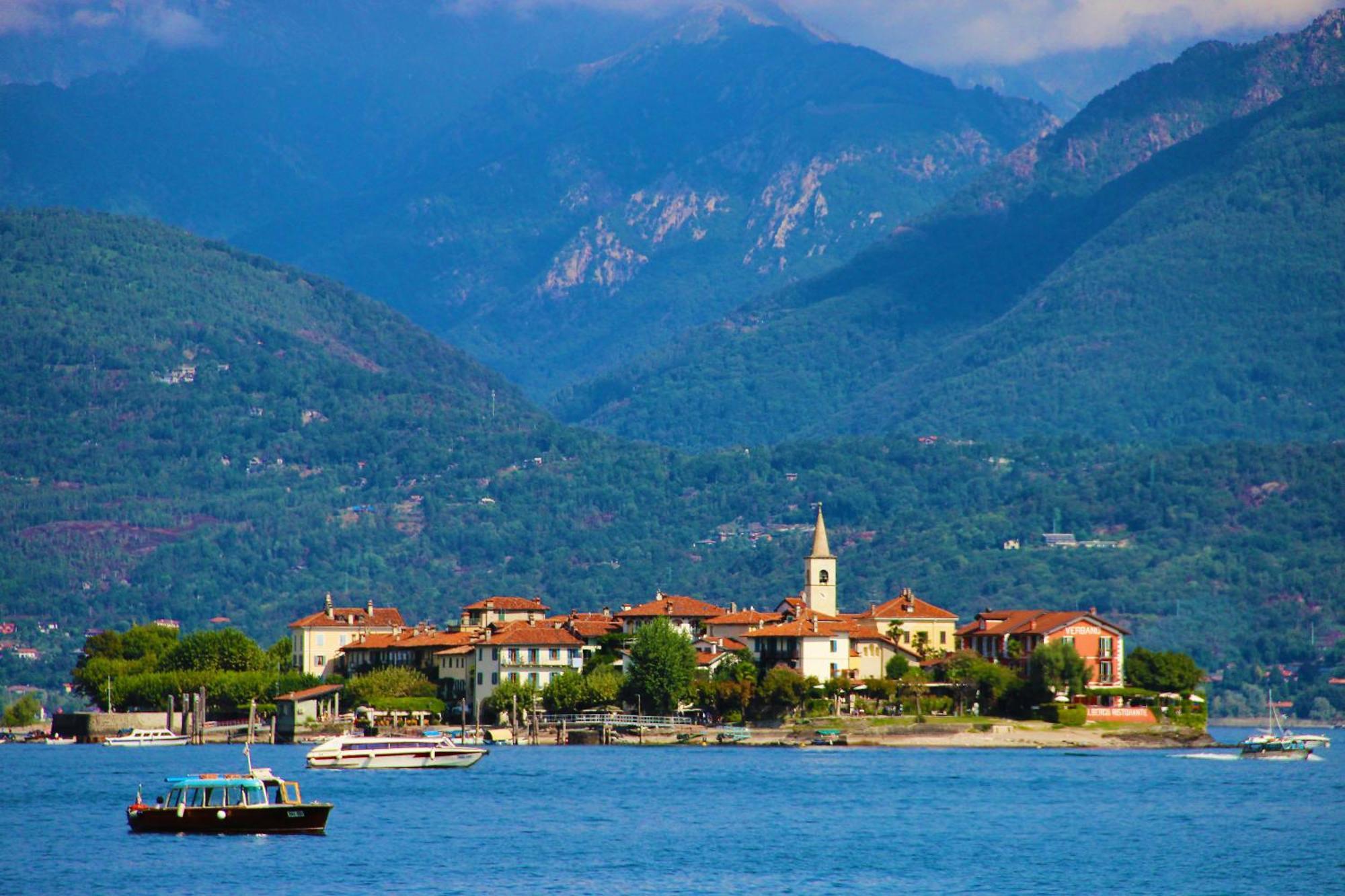 Le Dalie - Appartamento Stresa - Magognino Brisino Bagian luar foto