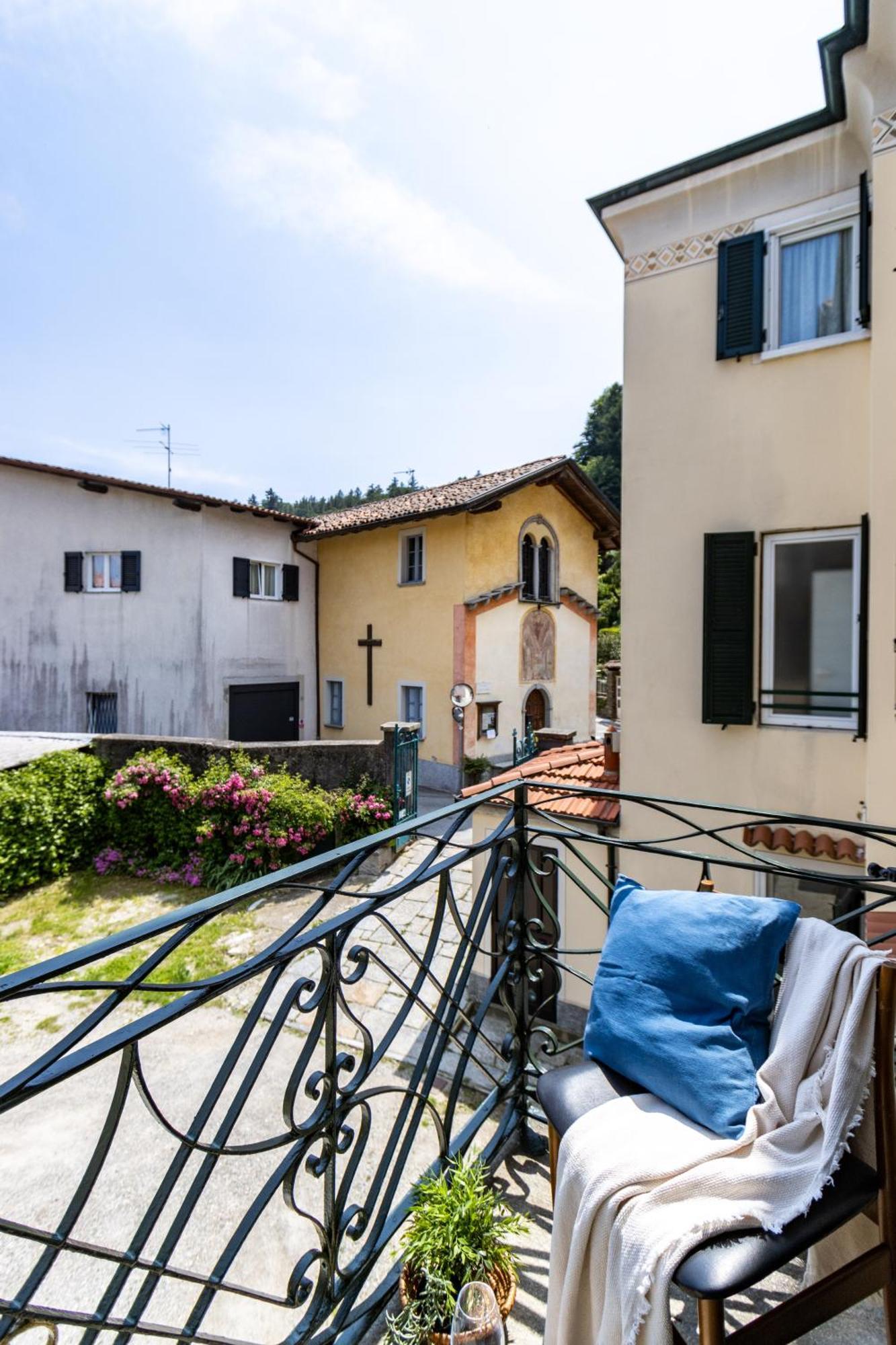Le Dalie - Appartamento Stresa - Magognino Brisino Bagian luar foto